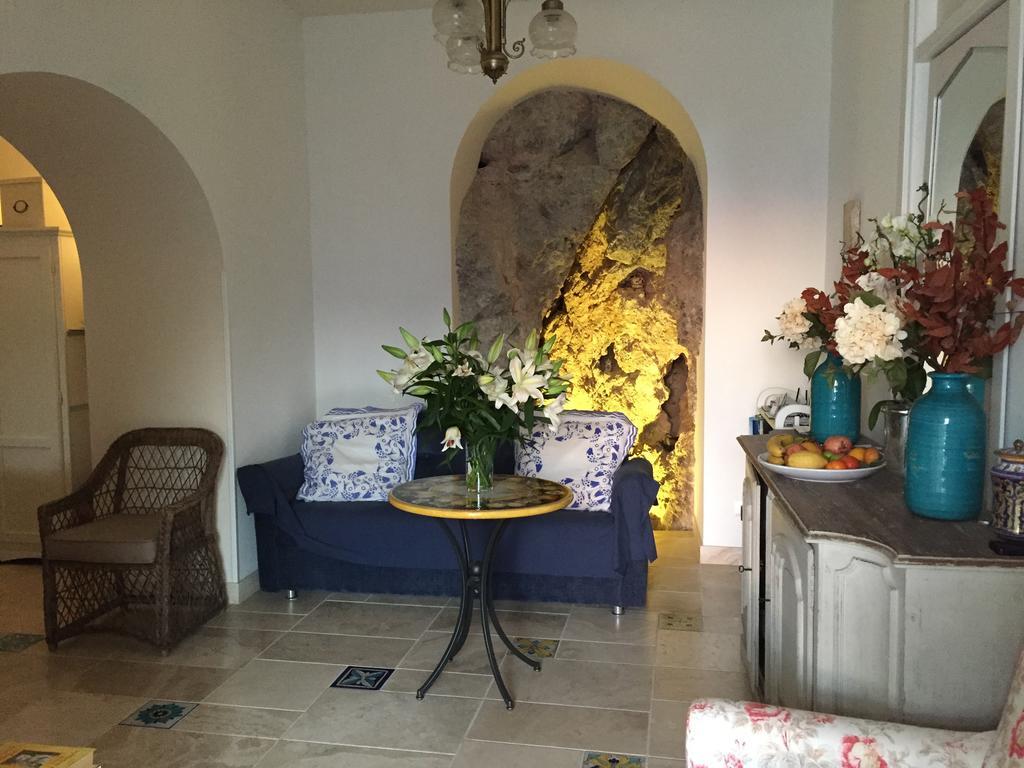 La Casa di Vania Ravello Ruang foto